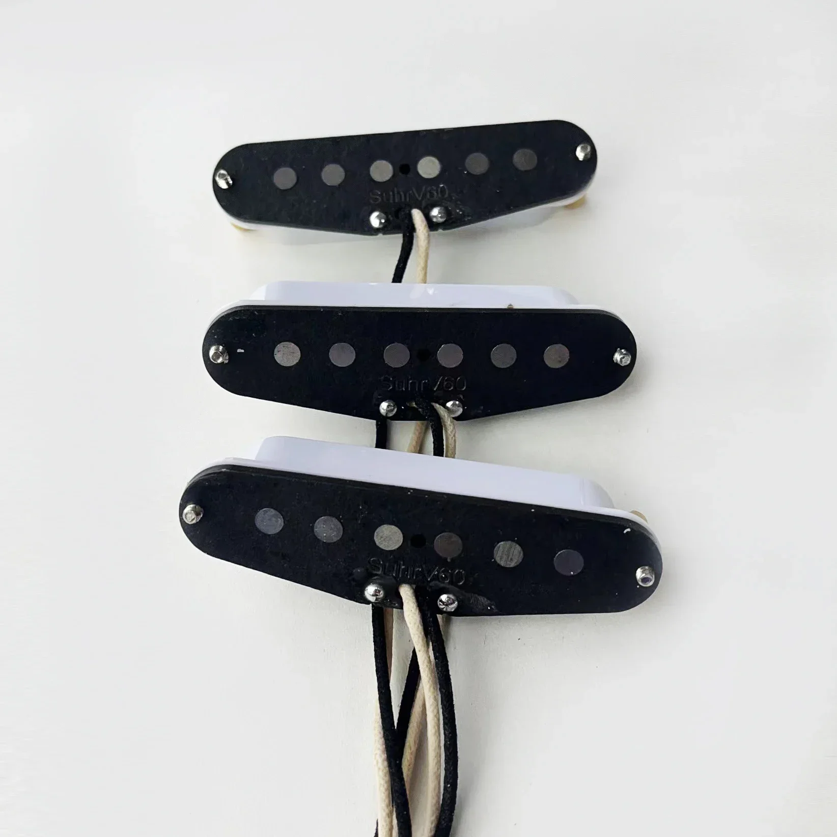 Q-X- Music Store--brand new-V6 - Musical Instrument Brands บทวิจารณ์และราคา