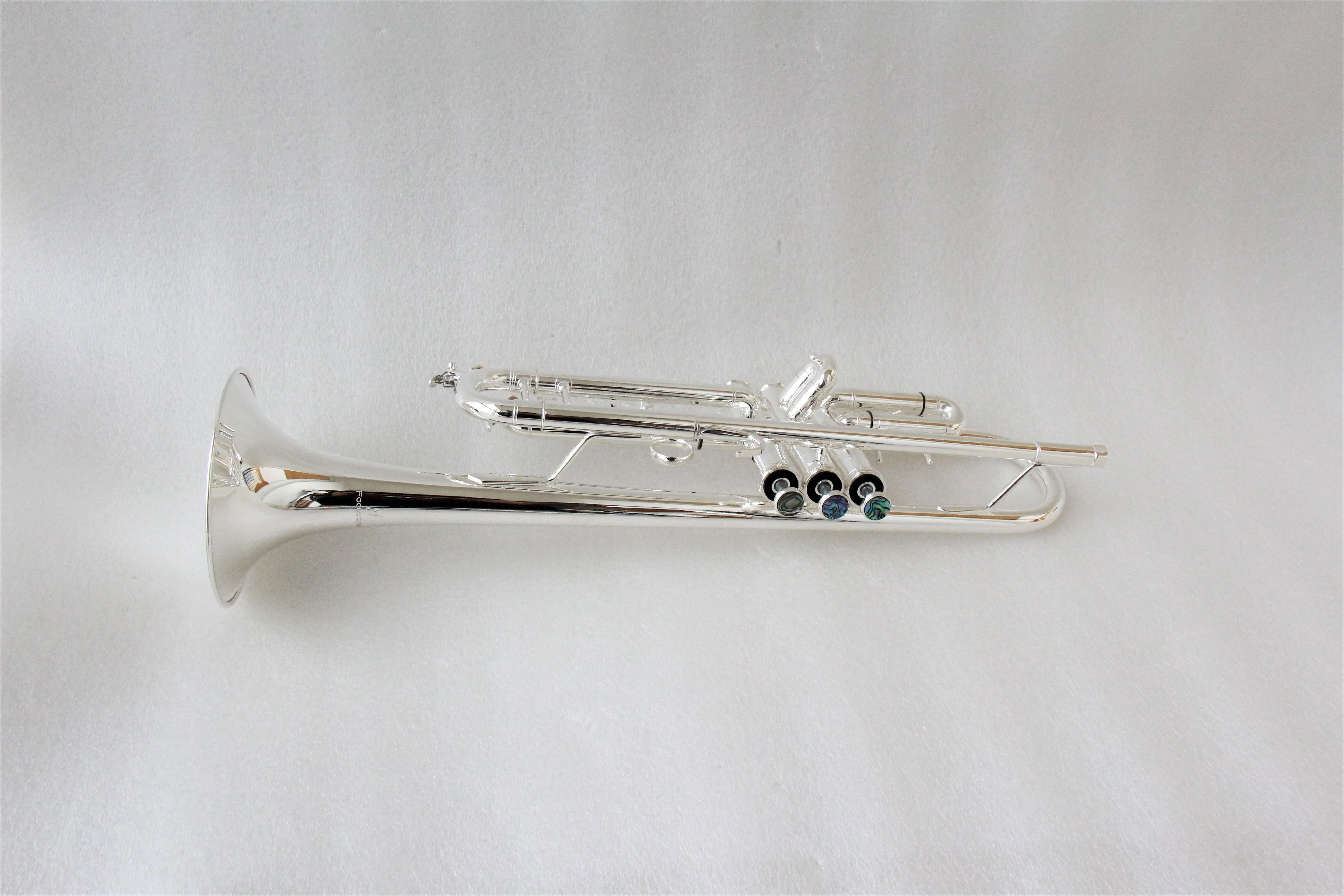 High End Trumpet Music Instrum - Musical Instrument Brands บทวิจารณ์และราคา